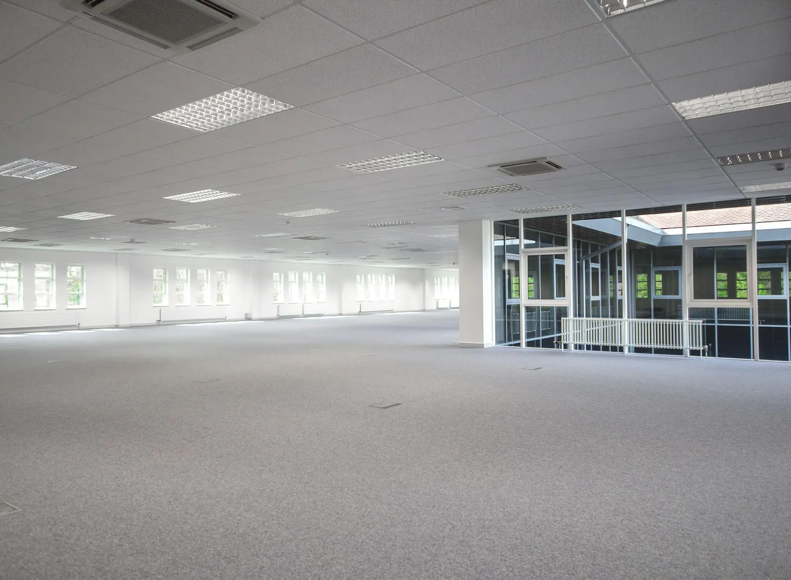 Open-plan office floor ready for fit-out