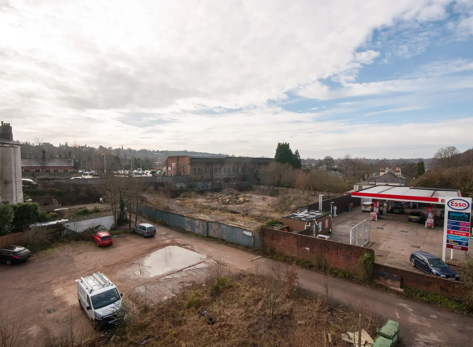 Elevated mast photograph of the cleared site and car park