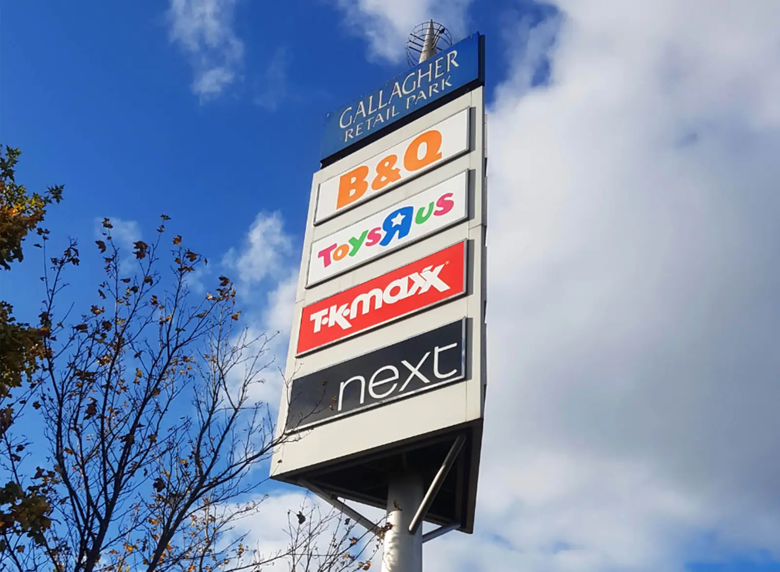 Gallagher Retail Park totem listing B&Q, Toys R Us, TK Maxx and Next