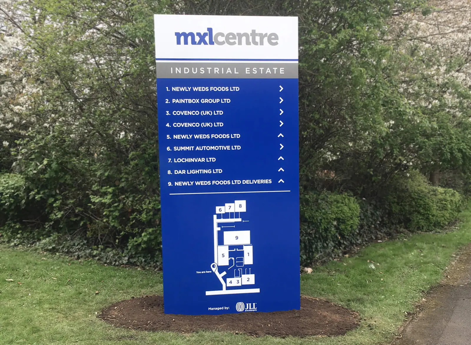 MXL Centre totem with a site map