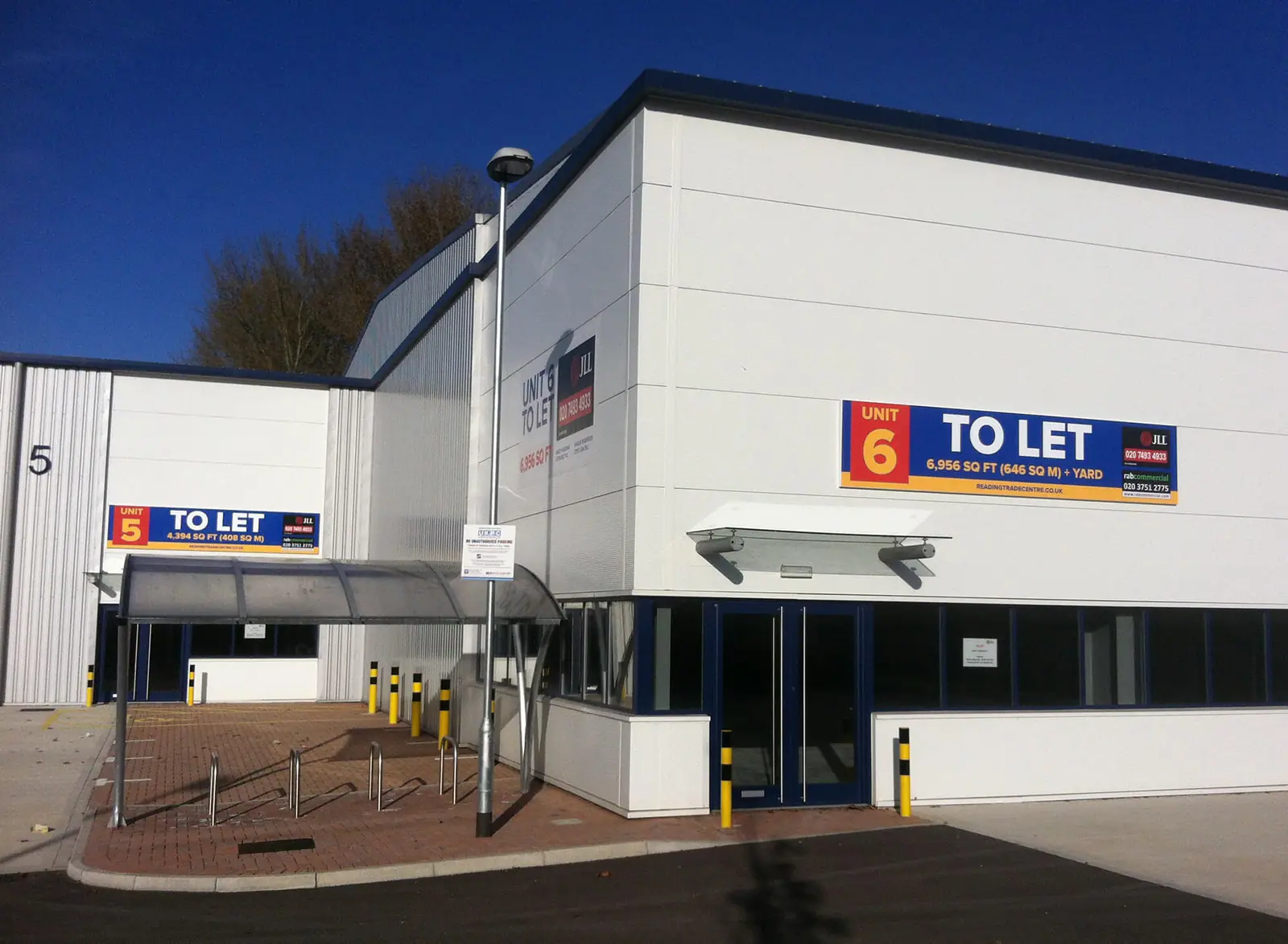 Unit 6 with a 'to let' sign